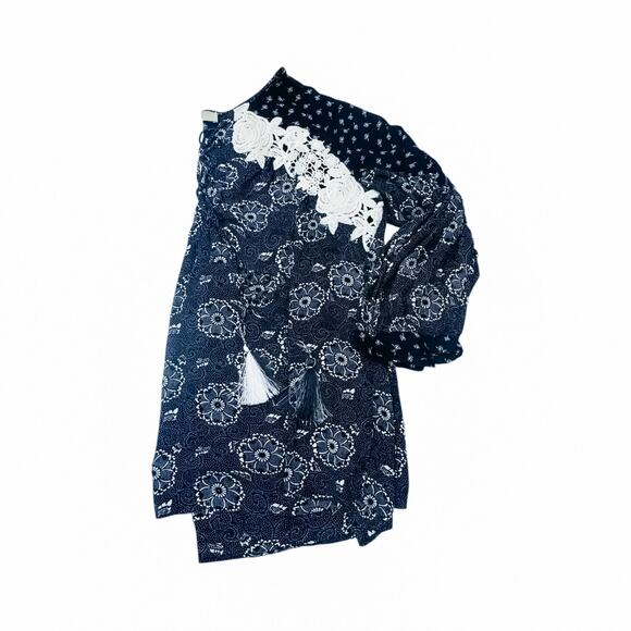 LOFT Crochet Lace Appliqué Blouse Women’s XL – Boho Floral Tassel Top - Picture 5 of 8